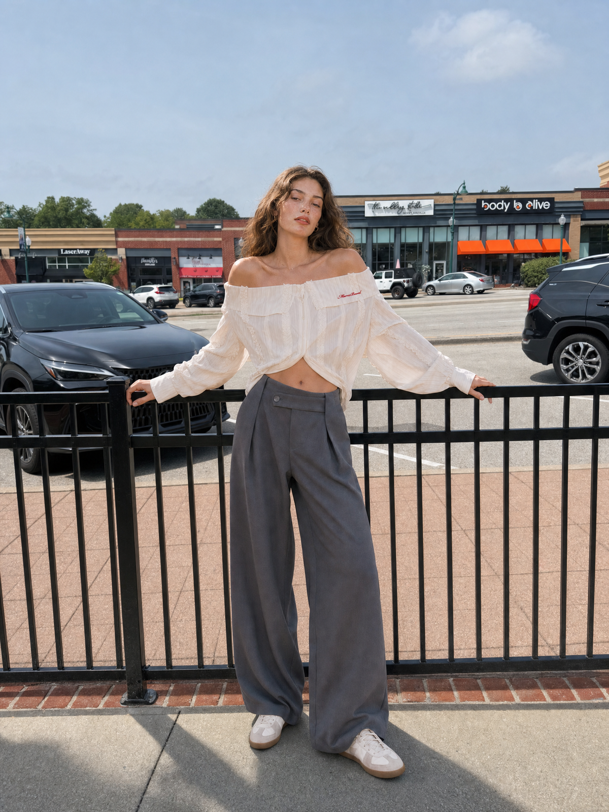 The Margot Wide-Leg Pants